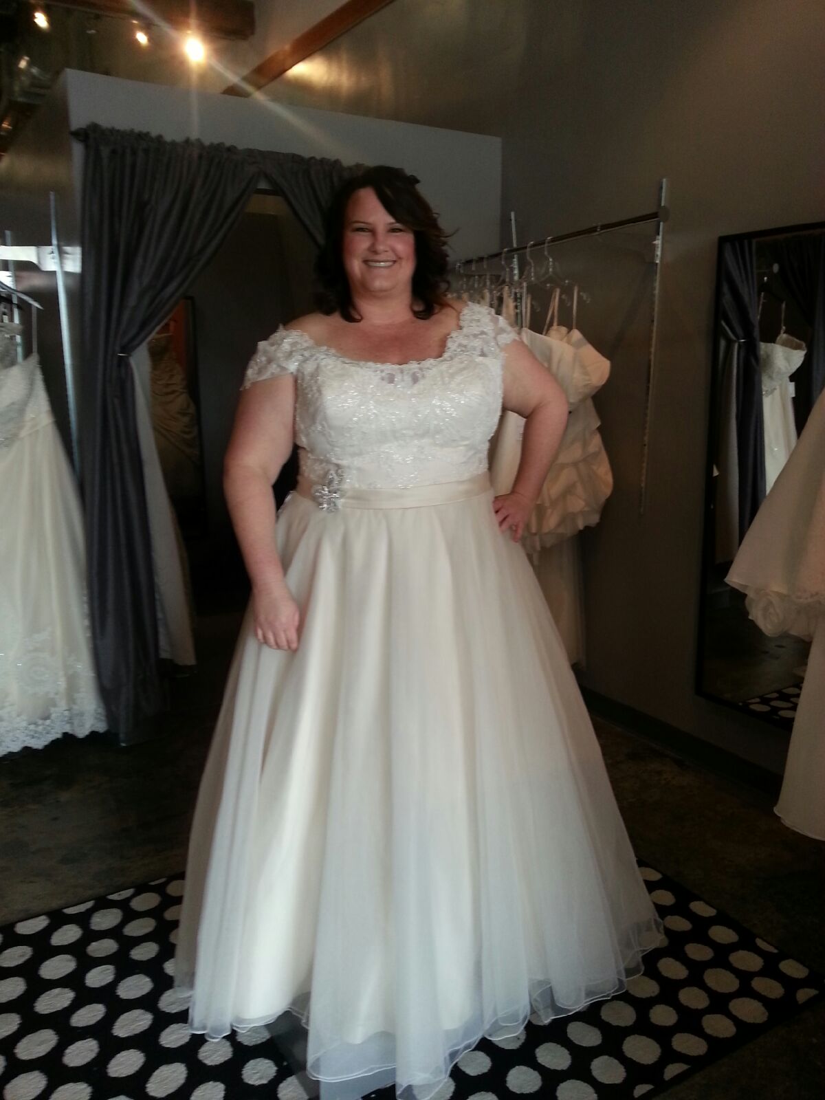 plus size cap sleeve wedding dress