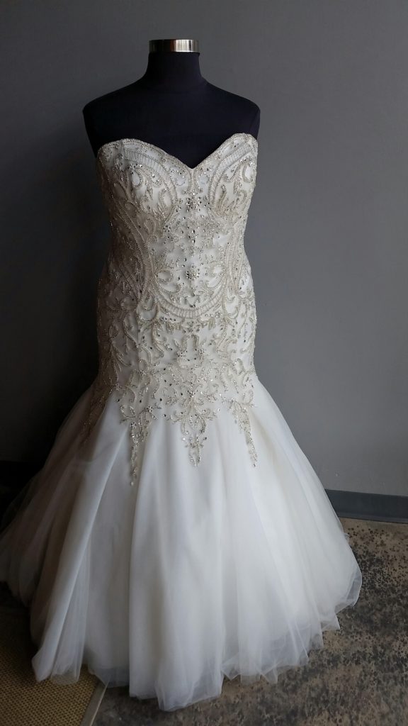 NEW Plus Size Blingy Mermaid Wedding Dress Strut Bridal
