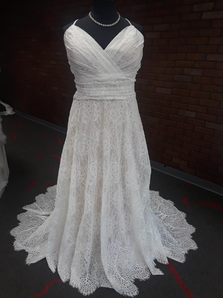 plus size lace aline wedding dress with straps