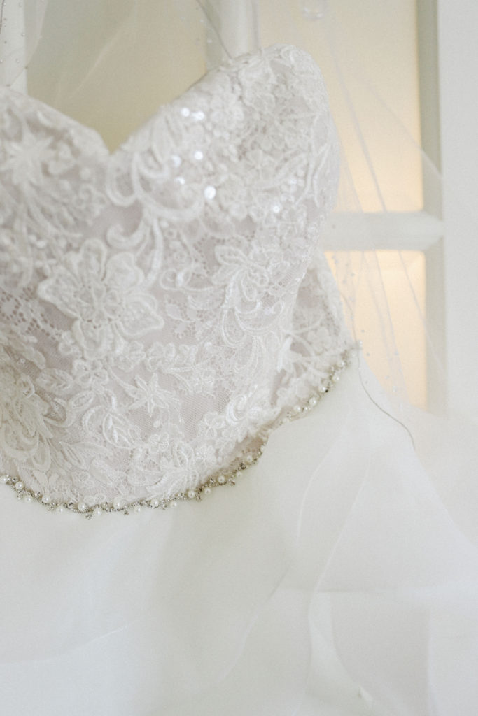 close-up-of-plus-size-wedding-dress