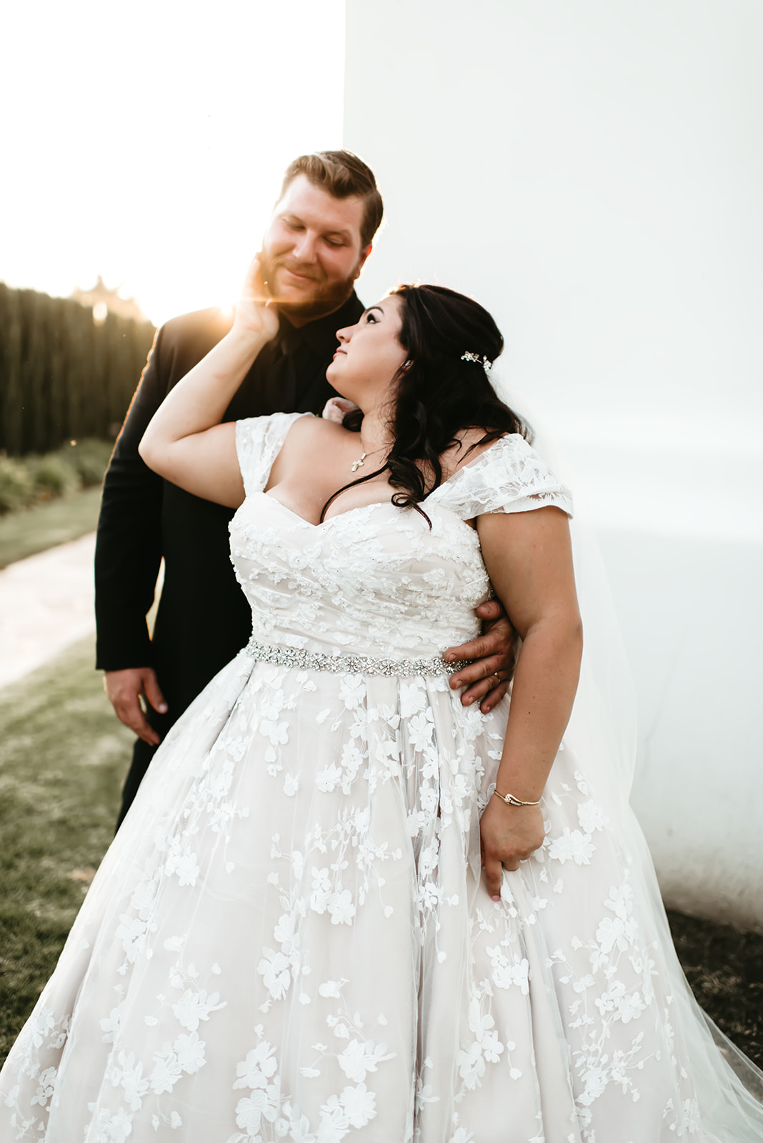 https://strutbridalsalon.com/wp-content/uploads/2020/10/blush-plus-size-wedding-dress-los-angeles-california.jpg