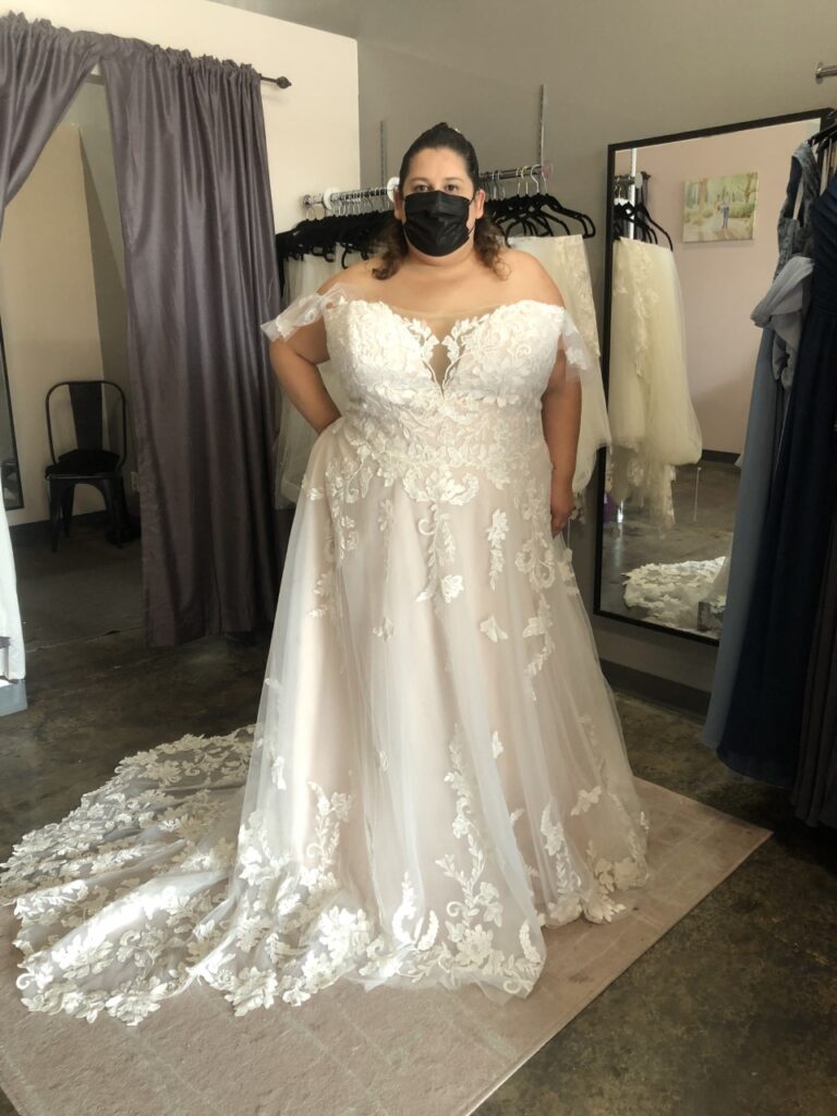 super plus size lace aline wedding dress