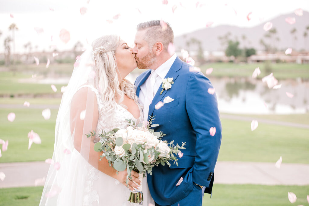bride and groom kissing scottsdale arizona