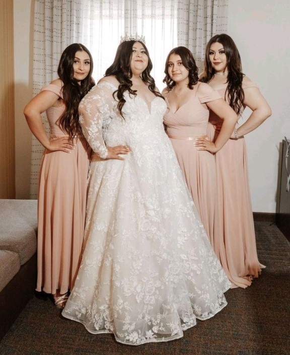 Mother of the bride hotsell beach wedding plus size