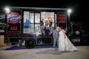 pizza food trunk at wedding in phoenix arizona